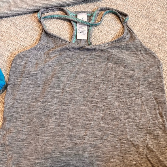 3 Girls Tanks - Ivivva Size 6 (girls) - Picture 3 of 6